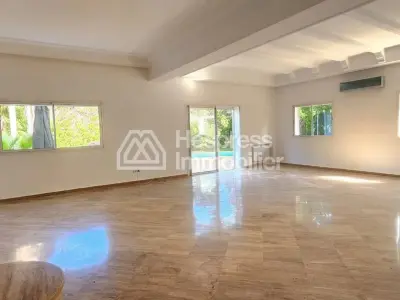 Prime location, exceptional villa for rent