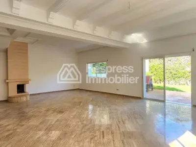 Prime location, exceptional villa for rent