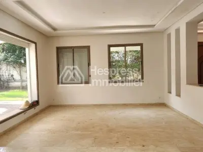 Rare opportunity: villa for sale