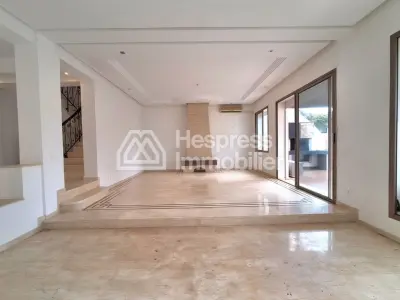 Rare opportunity: villa for sale