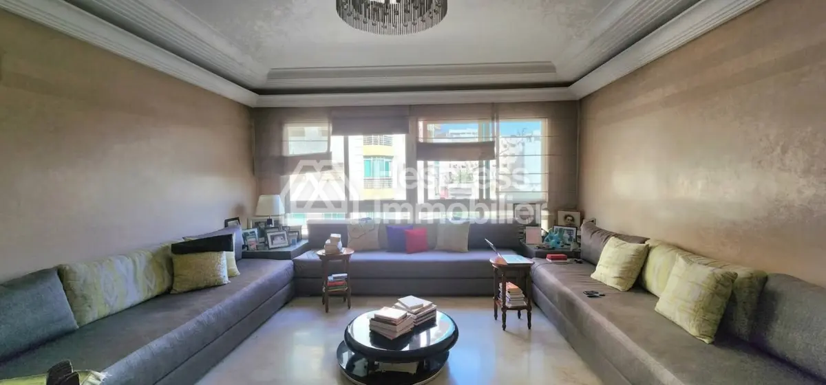Appartement traversant de 171 m² à vendre