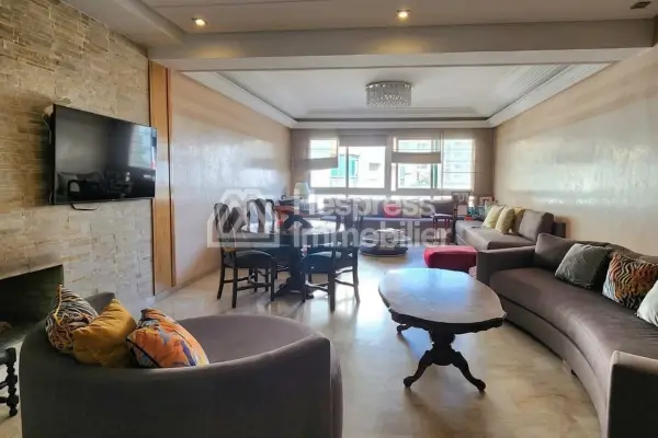 Appartement traversant de 171 m² à vendre