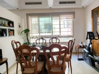 Appartement traversant de 171 m² à vendre