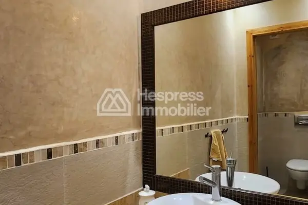 Appartement traversant de 171 m² à vendre