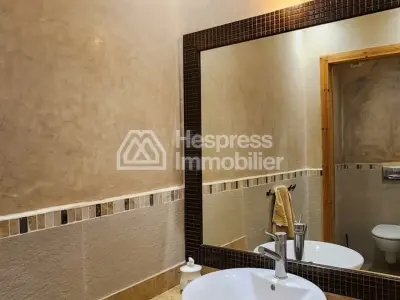 Appartement traversant de 171 m² à vendre