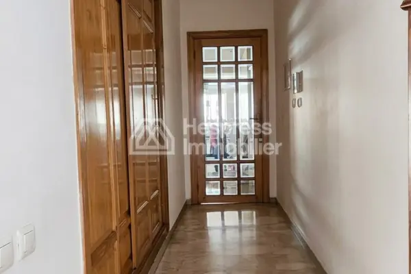 Appartement traversant de 171 m² à vendre