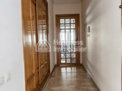 Appartement traversant de 171 m² à vendre