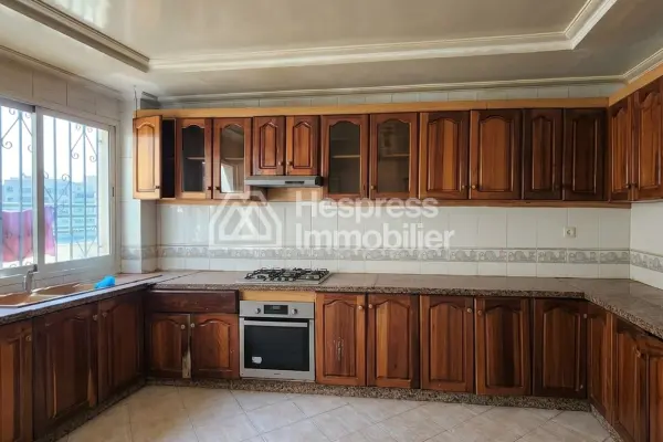 Spacieux appartement de 219 m² à vendre