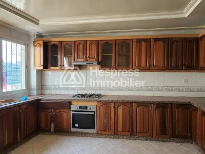 Spacieux appartement de 219 m² à vendre