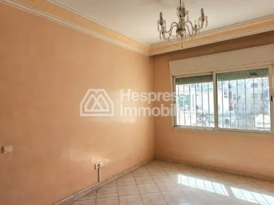 Spacieux appartement de 219 m² à vendre