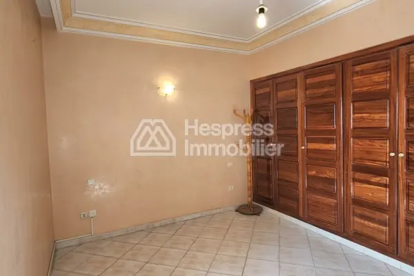 Spacieux appartement de 219 m² à vendre