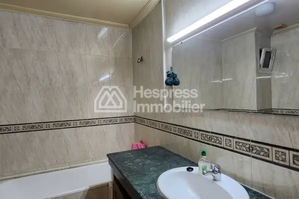 Spacieux appartement de 219 m² à vendre