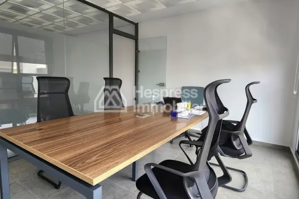 Superbe Bureau de 50 m² à Louer