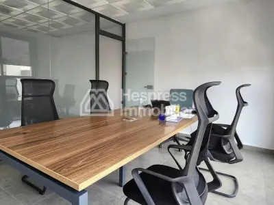 Superbe Bureau de 50 m² à Louer