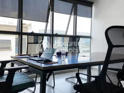 Superbe Bureau de 50 m² à Louer