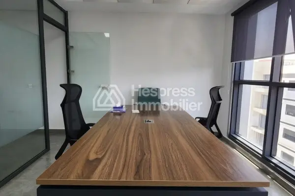 Superbe Bureau de 50 m² à Louer