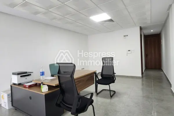 Superbe Bureau de 50 m² à Louer