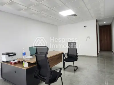 Superbe Bureau de 50 m² à Louer