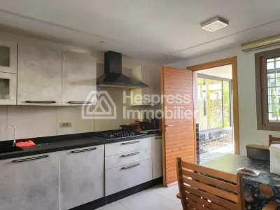 Semi-detached villa for sale