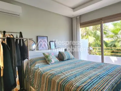 Semi-detached villa for sale