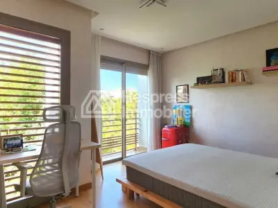 Semi-detached villa for sale