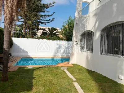 Location villa vide 6 chambre à Quartier Californie
