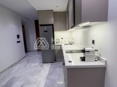 شقة للإيجار في بالمييه . غرفة نوم واحدة. مفروشة بالكامل.
