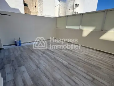 Unfurnished 2-bedroom apartment for rent in Neighborhood Maarif