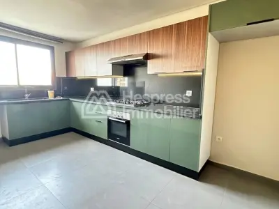 Unfurnished 2-bedroom apartment for rent in Neighborhood Oasis