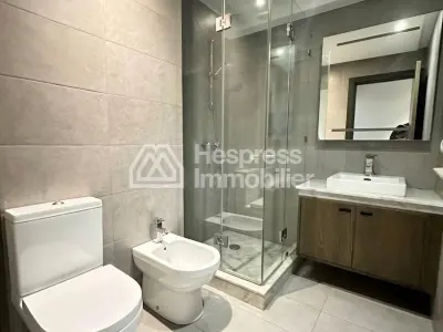 Unfurnished 2-bedroom apartment for rent in Neighborhood Oasis