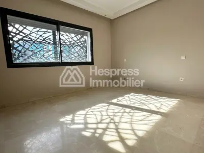 Unfurnished 2-bedroom apartment for rent in Neighborhood Oasis