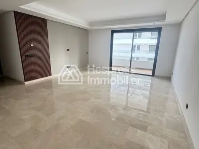 Bel appartement 3 Chambres à vendre à Casablanca Finance City. Grande terrasse