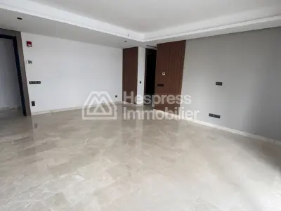 Bel appartement 3 Chambres à vendre à Casablanca Finance City. Grande terrasse