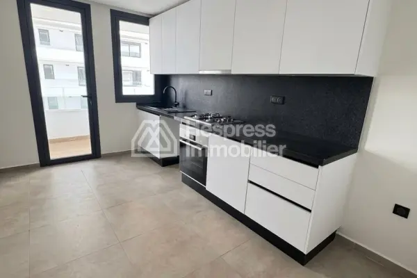 Bel appartement 3 Chambres à vendre à Casablanca Finance City. Grande terrasse