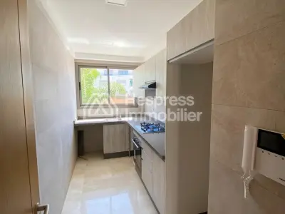 Appartement en location à Ferme Bretonne Hay Arraha. 3 chambres. Porte blindée et résidence sécurisée