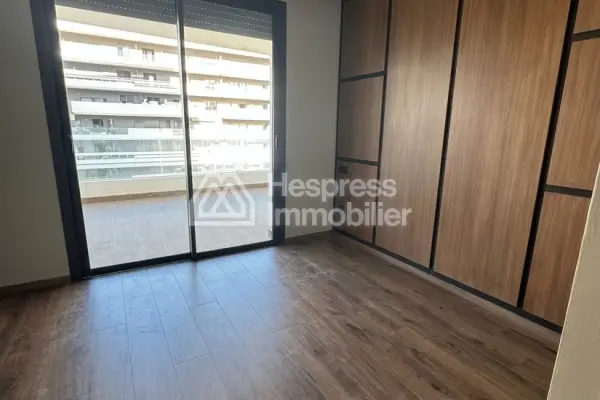 Location Appartement vide 3 Chambre à CFC