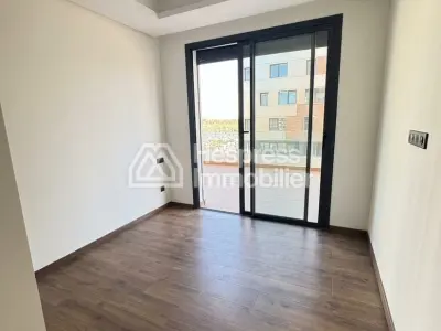 Location Appartement vide 3 Chambre à CFC