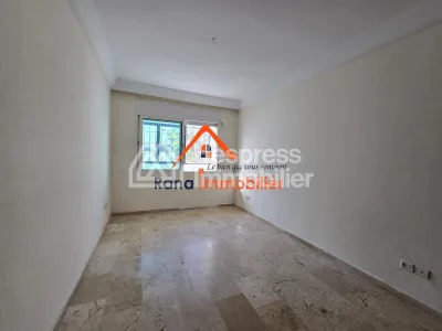 Appartement à louer, 100m² à Hay Riad