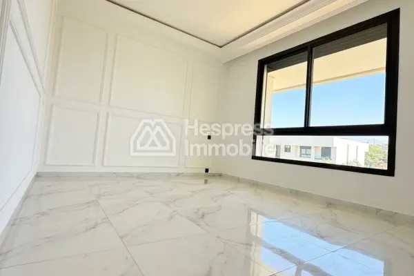 Beautiful unfurnished 3-bedroom apartment in Ain Daib