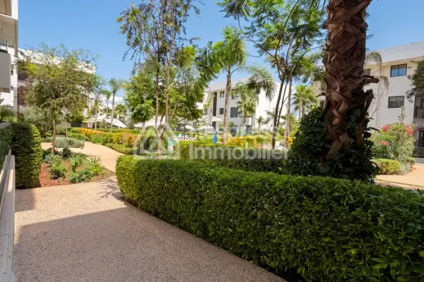 Beautiful unfurnished 3-bedroom apartment in Ain Daib