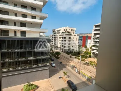 مكاتب جميلة للإيجار في الدار البيضاء المالية