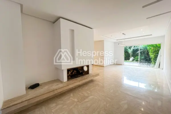 Bel appartement vide 3 chambres Rez de jardin