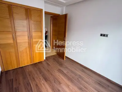 Très bel appartement vide 3 chambres à Quartier Oasis