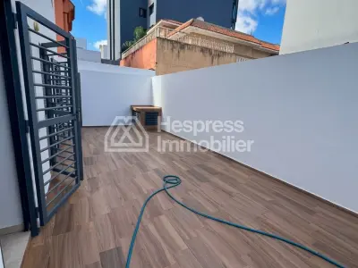 Très bel appartement vide 3 chambres à Quartier Oasis