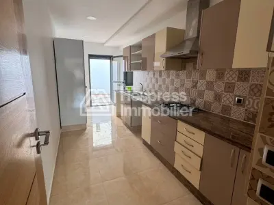 Très bel appartement vide 3 chambres à Quartier Oasis