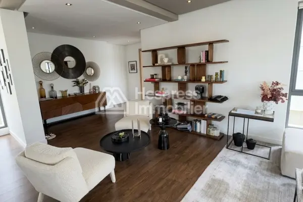 Très bel appartement vide 3 chambres à ville verte
