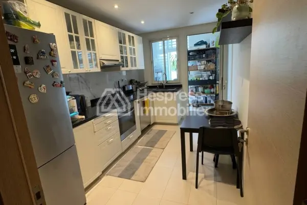 Très bel appartement vide 3 chambres à ville verte