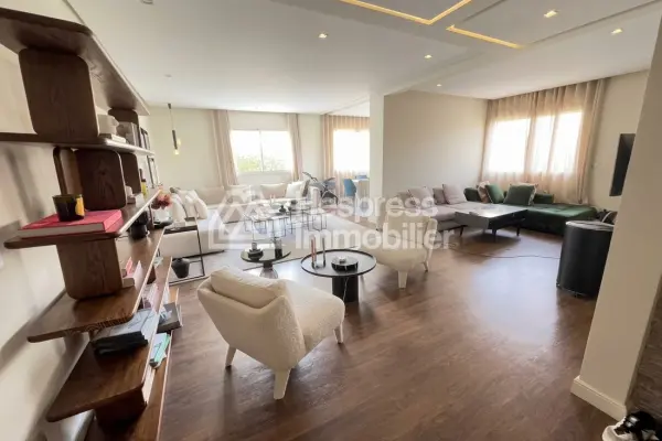 Très bel appartement vide 3 chambres à ville verte