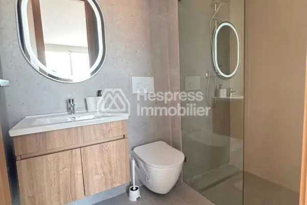 Bel Studio meuble à Quartier Oasis sans vis à vis