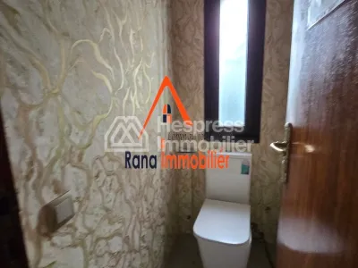Villa à louer, 500m² à Hay Riad